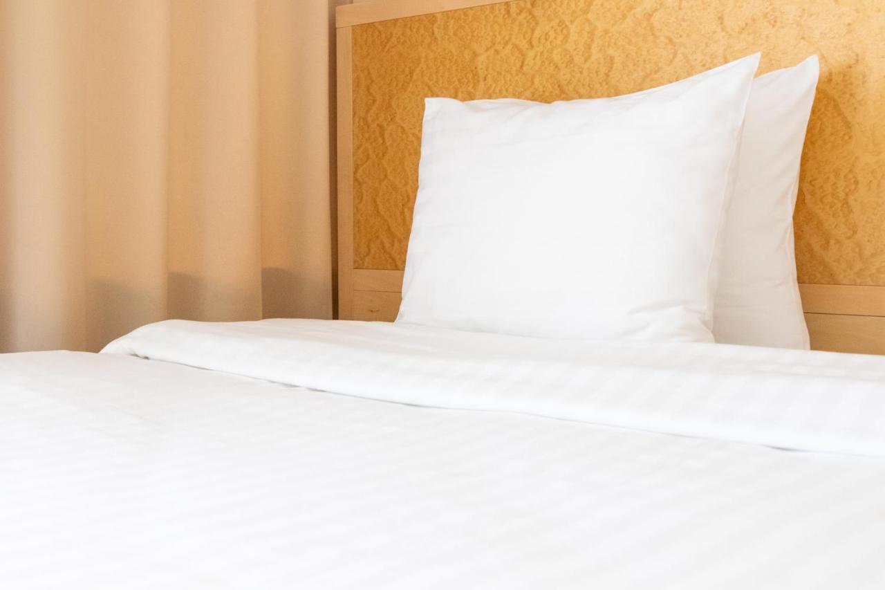Hotel Kolumbs Liepāja Kültér fotó
