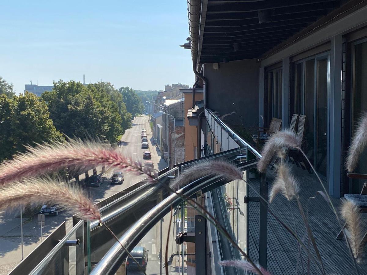 Hotel Kolumbs Liepāja Kültér fotó