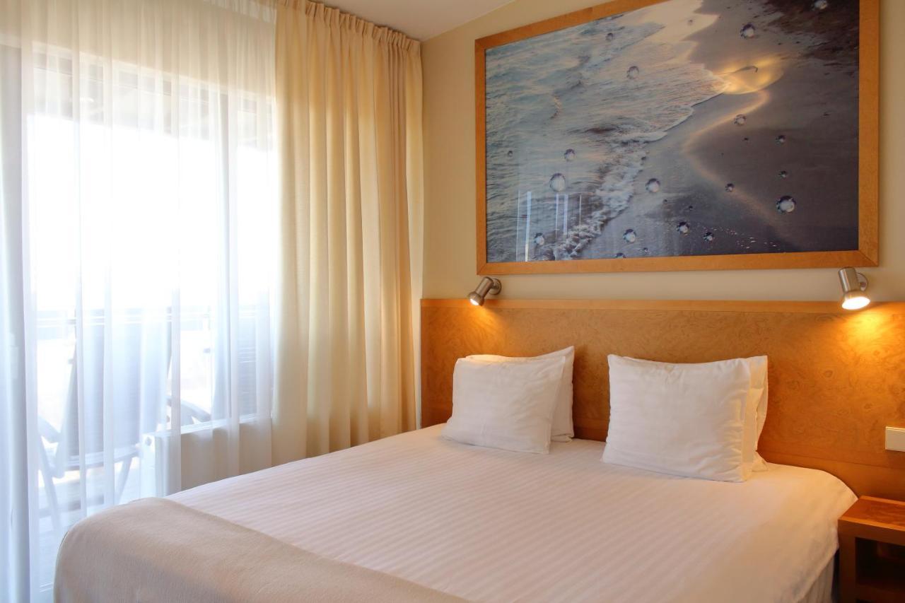 Hotel Kolumbs Liepāja Kültér fotó