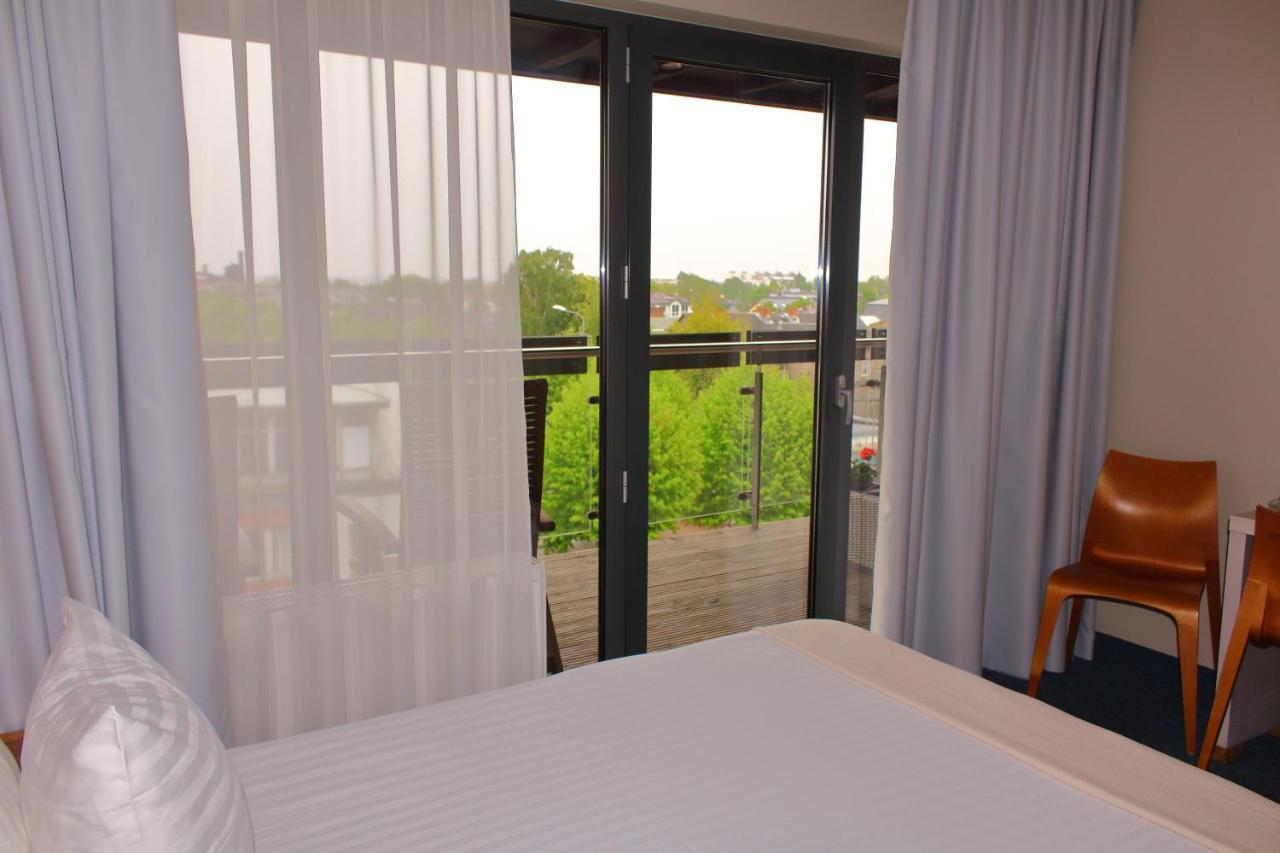 Hotel Kolumbs Liepāja Kültér fotó
