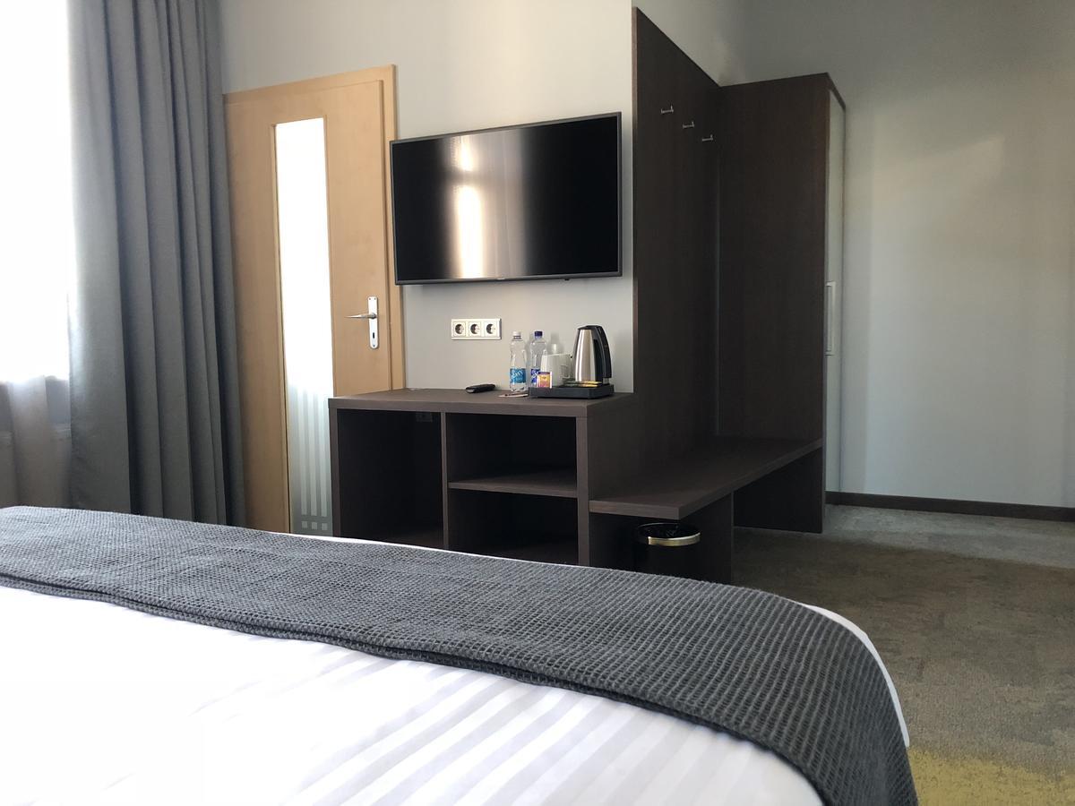 Hotel Kolumbs Liepāja Kültér fotó