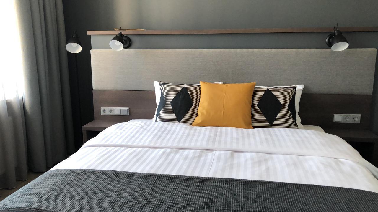 Hotel Kolumbs Liepāja Kültér fotó