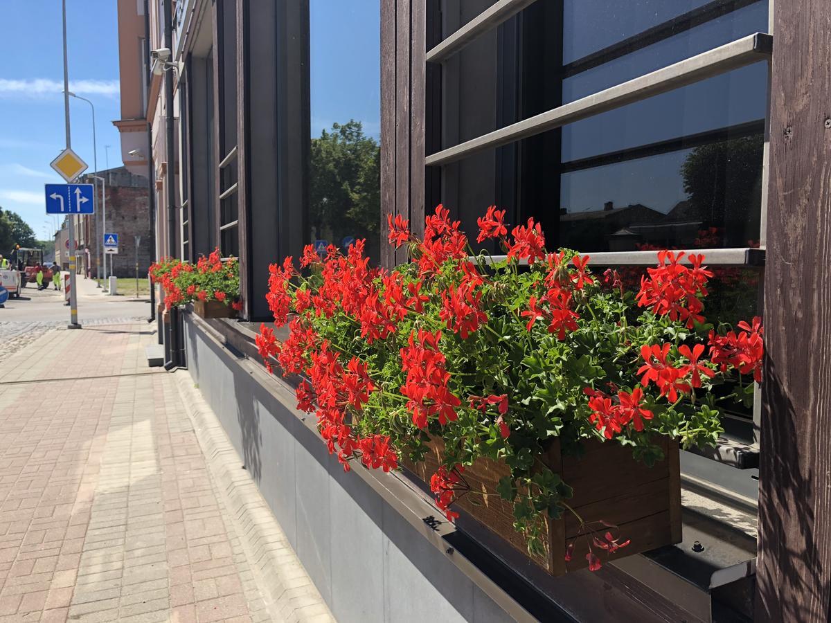 Hotel Kolumbs Liepāja Kültér fotó