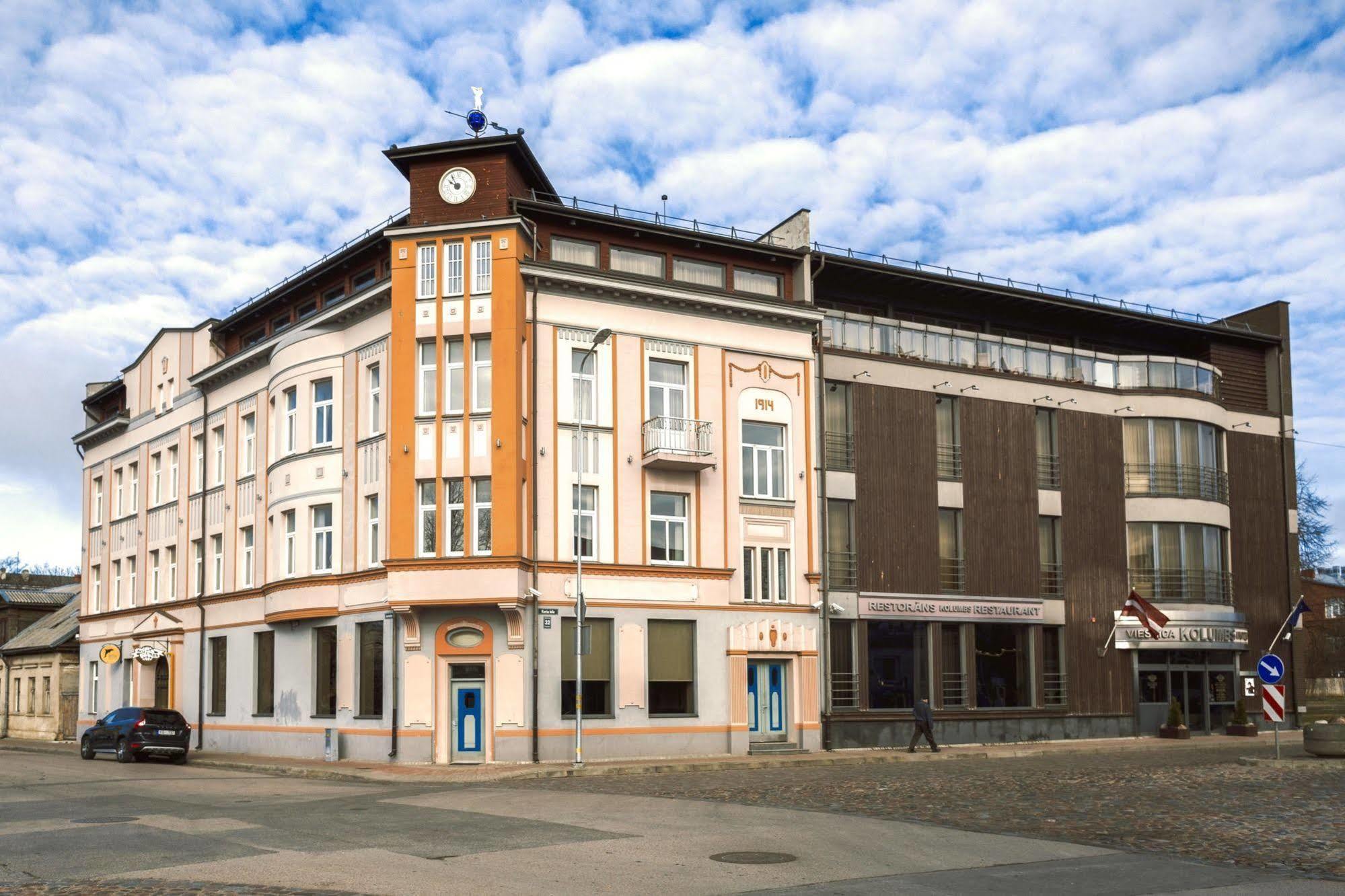 Hotel Kolumbs Liepāja Kültér fotó
