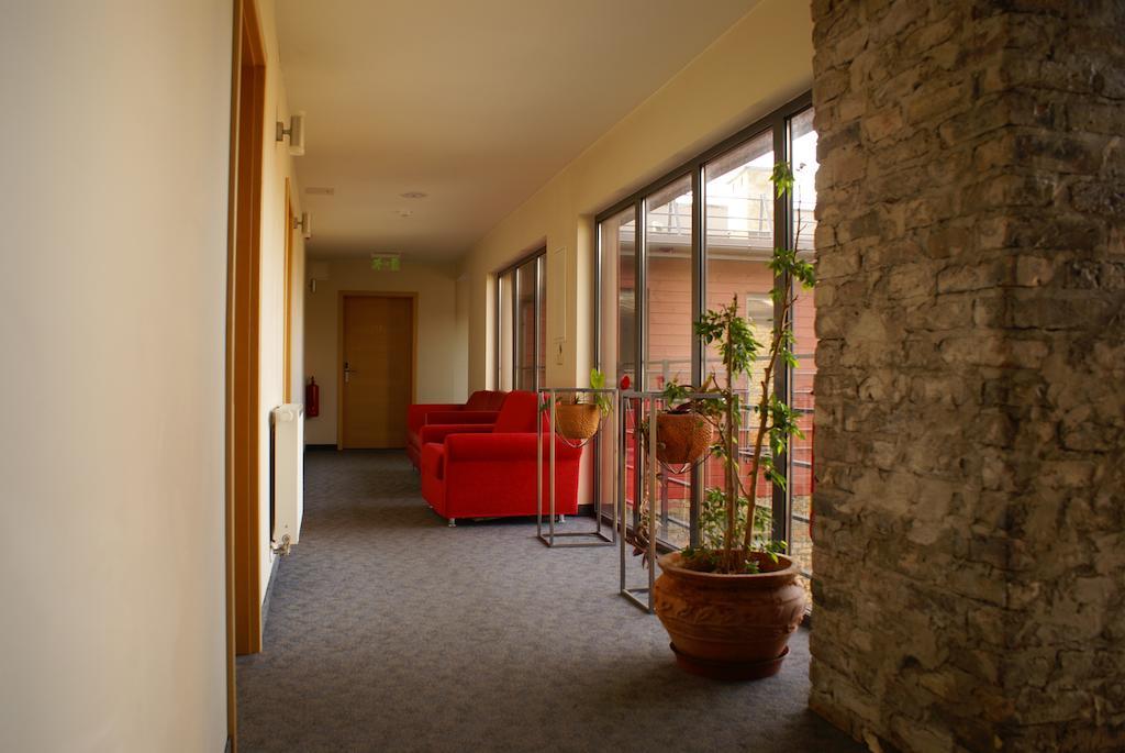 Hotel Kolumbs Liepāja Kültér fotó